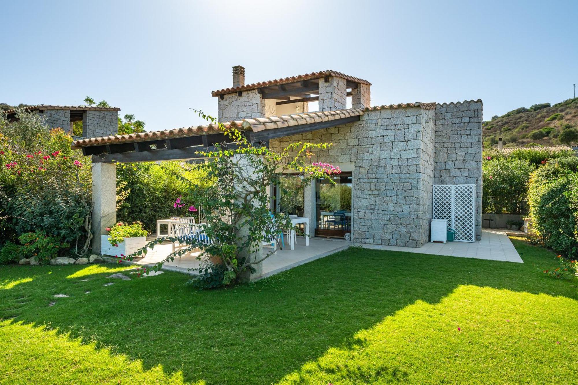 Villa Bouganville Cala Sinzias Castiadas Exterior photo