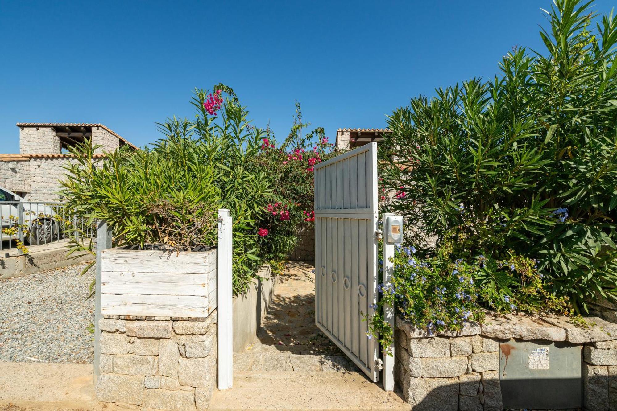 Villa Bouganville Cala Sinzias Castiadas Exterior photo